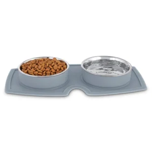 easy clean rubber mats with water and food bowls